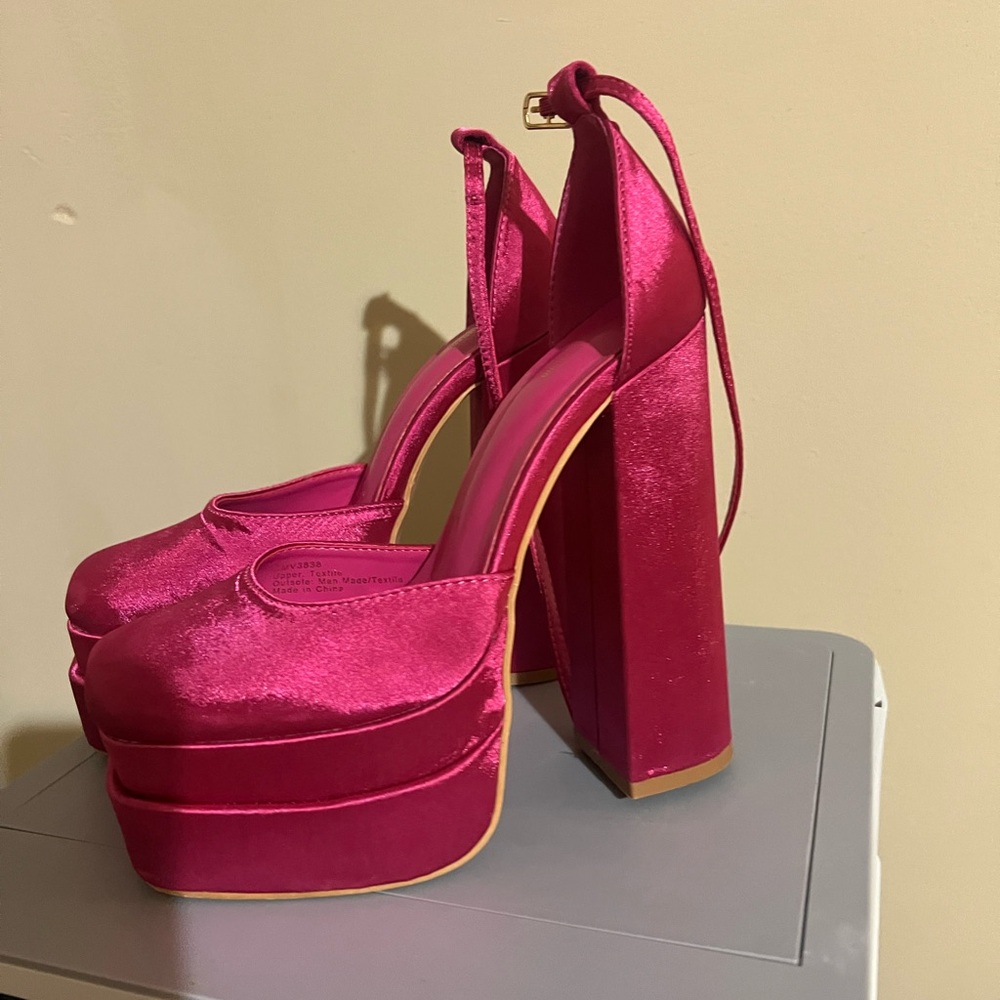 PrettyLittleThing Fuchsia Satin Platform Heels